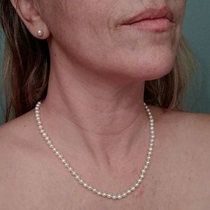 Vintage Pearl 14 k necklace + earrings set 18 inch